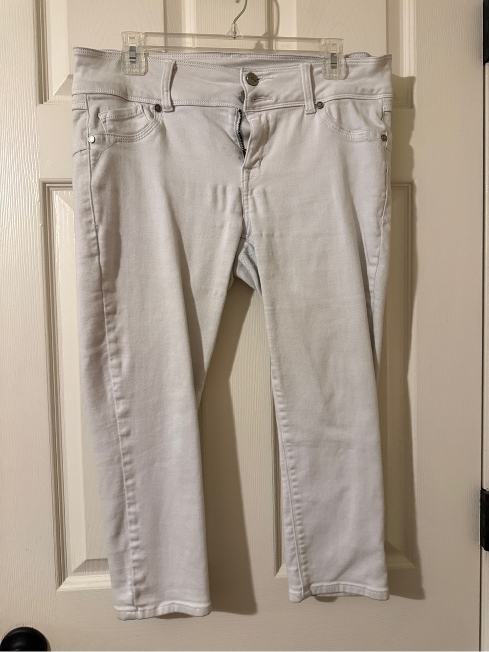 1822 Denim White Straight-Leg Jeans